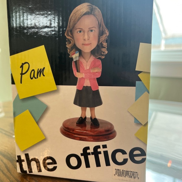The Office Bobblehead - Pam - Picture 4 of 4